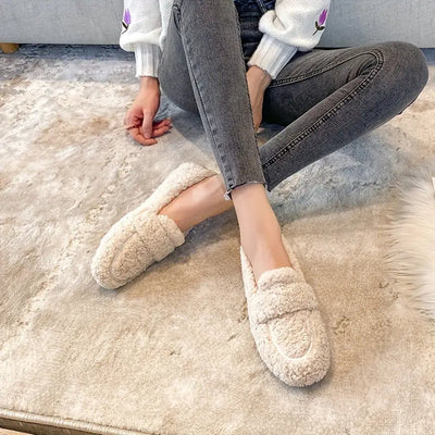 Solenne | Elegant and Warm Slippers for Home