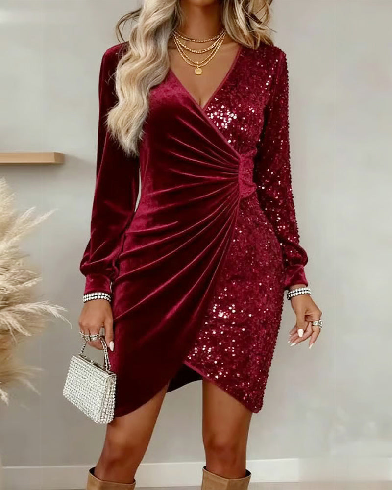 Ava | Sexy velvet dress with sequins and a V-neck