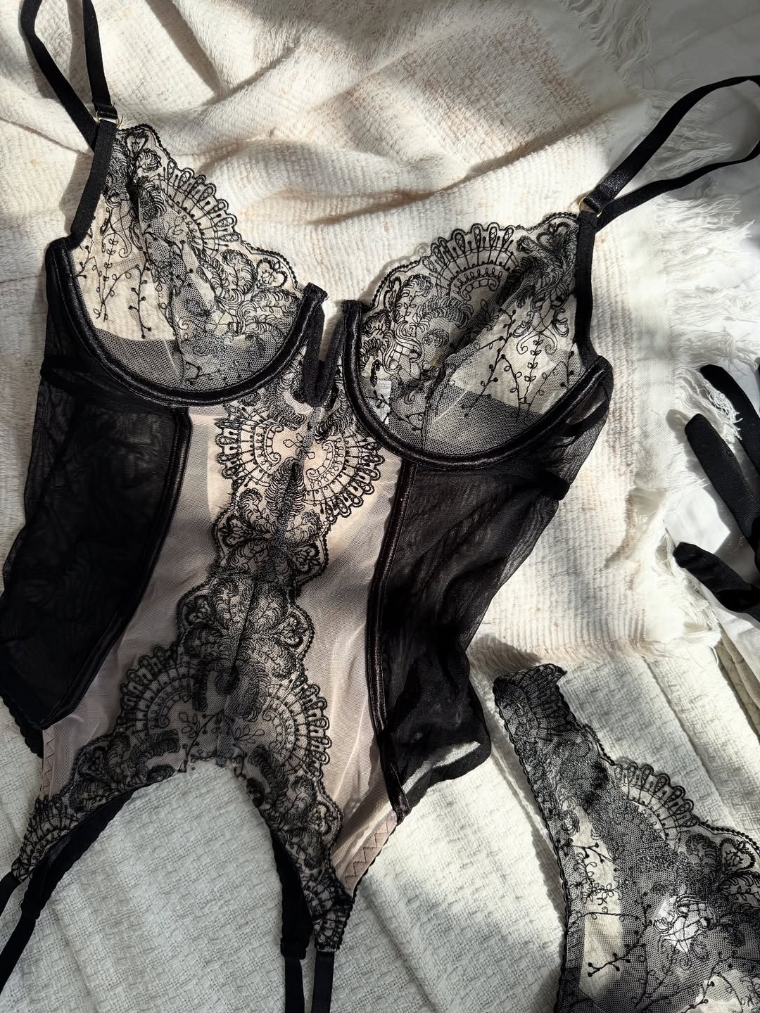 Mila™ | Luxury Lace Lingerie Set