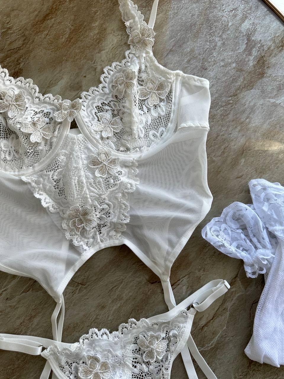 Leyla™ | Elegant Bridal Lingerie Set
