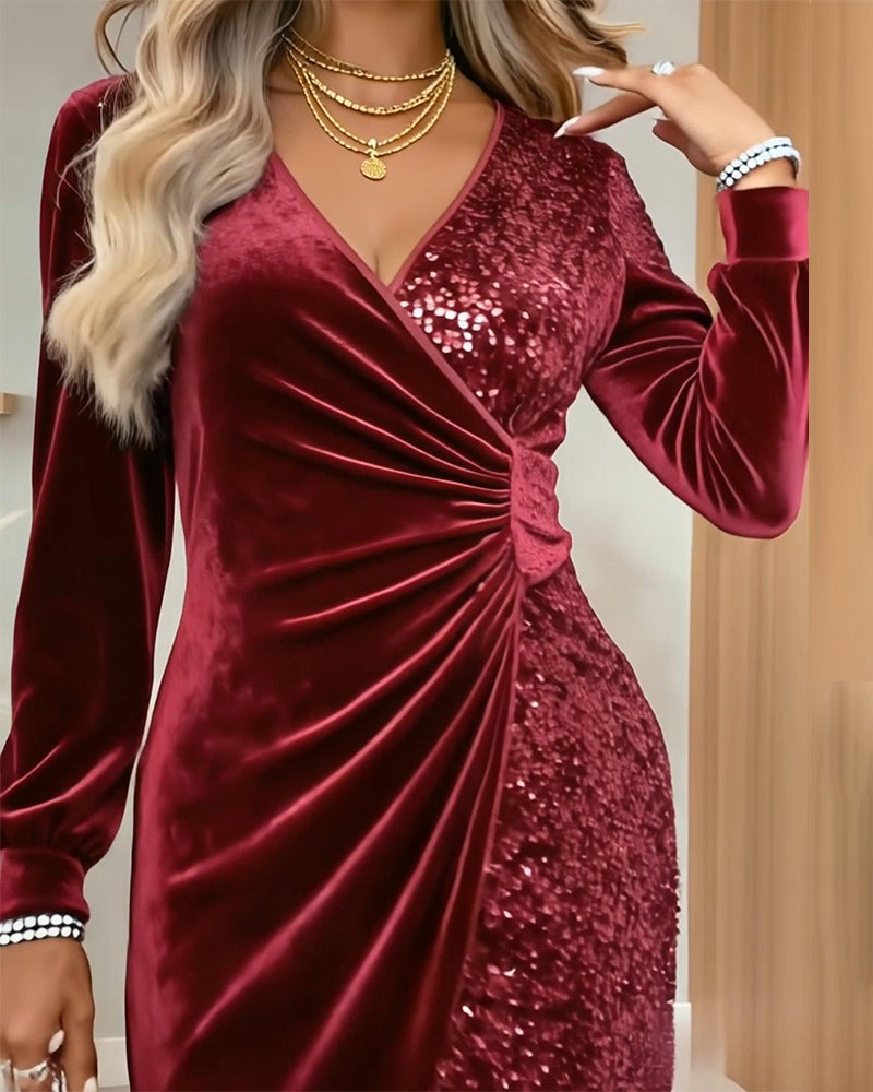 Ava | Sexy velvet dress with sequins and a V-neck