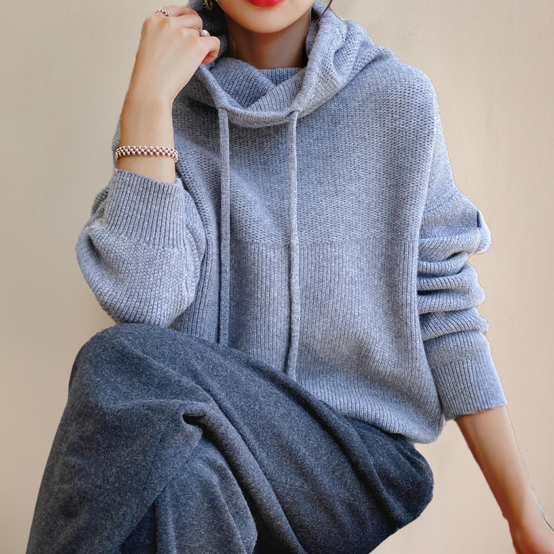 Lucy - Oversized Knit Hoodie with Drawstring