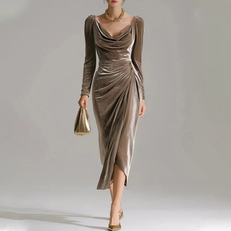 Renata - Elegant Long Velvet Dress